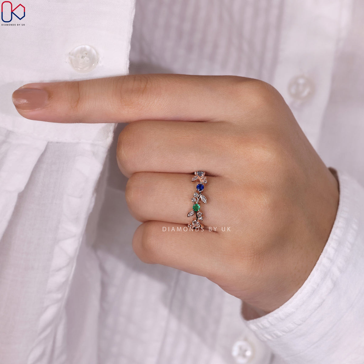 Birthstone Wedding Band – Nature-Inspired Elegance