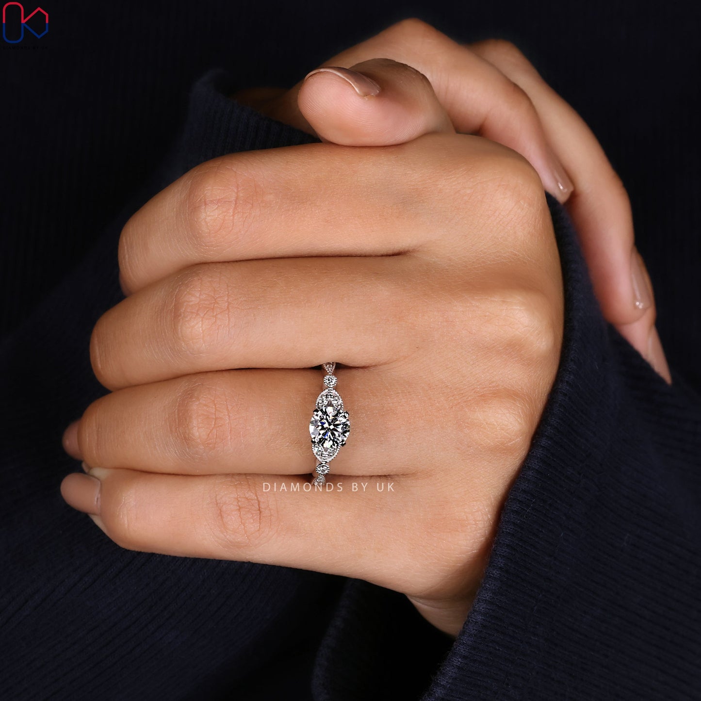 Vintage Round Diamond Ring In White Gold