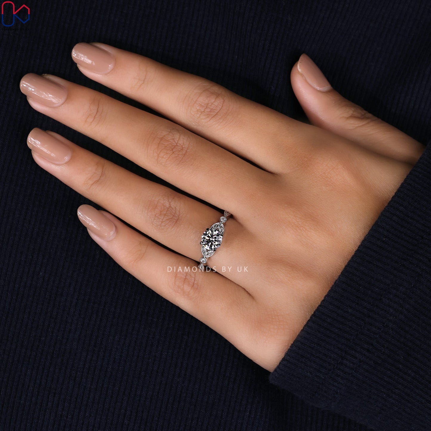 Vintage Round Diamond Ring In White Gold