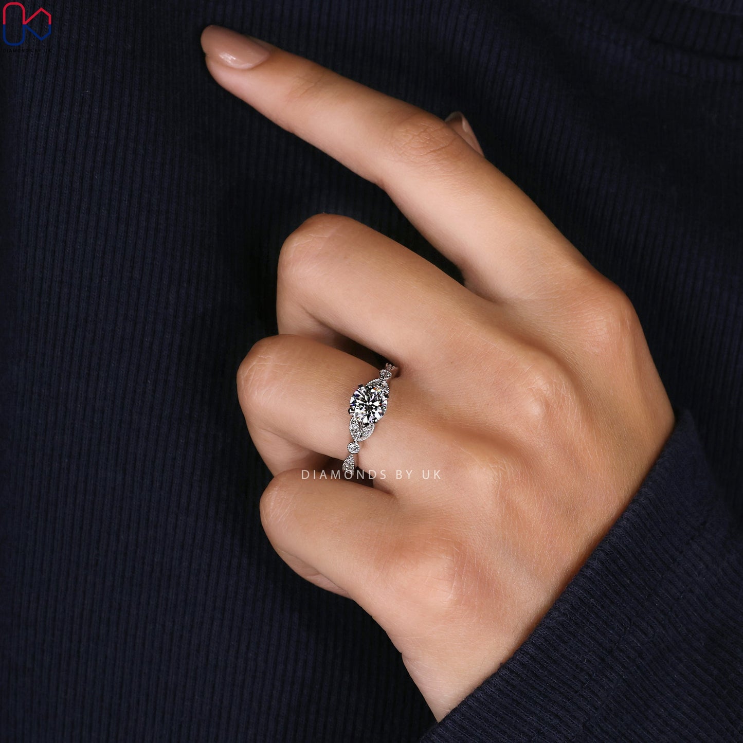Vintage Round Diamond Ring In White Gold