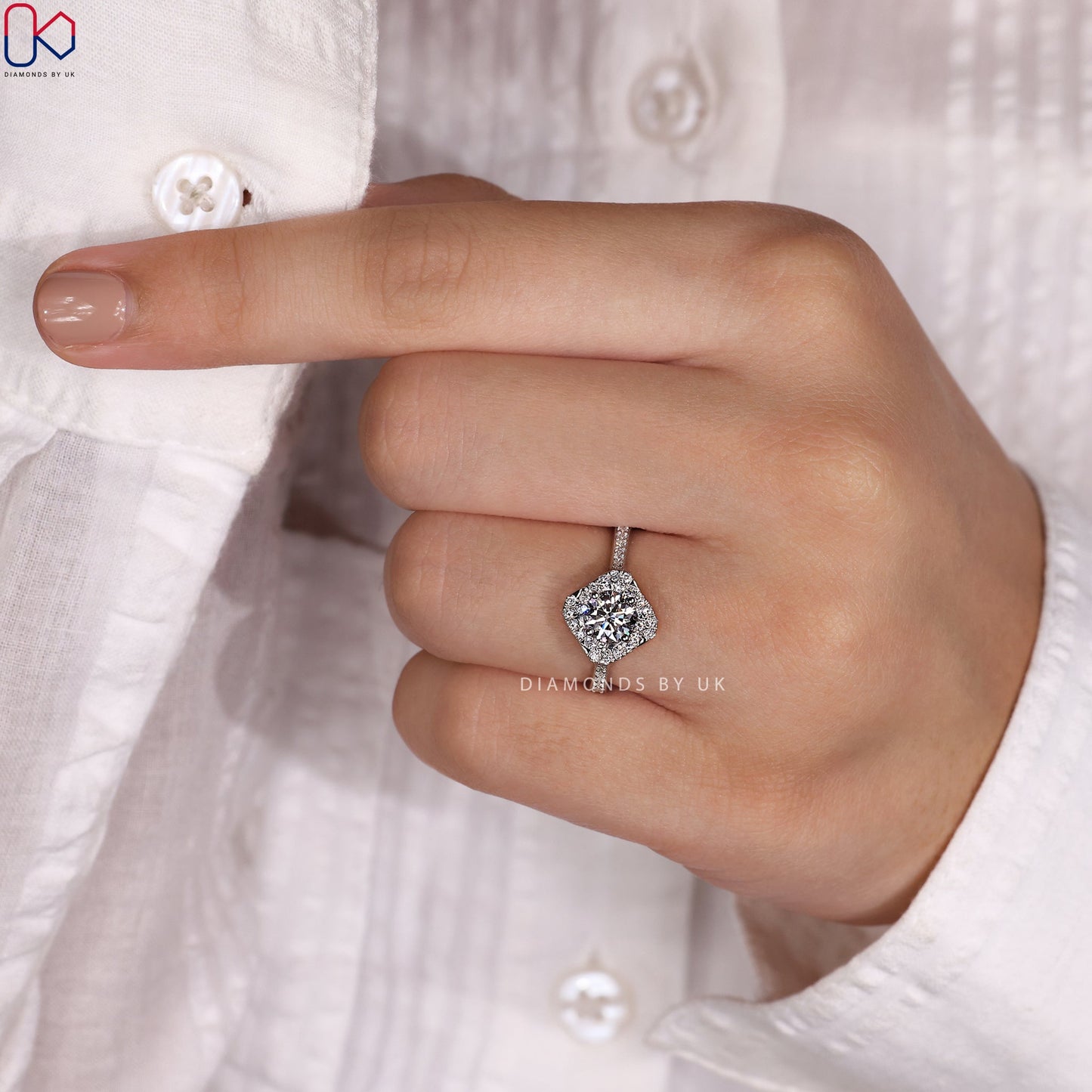 Round Brilliant Cut Diamond Ring - Twisted Halo