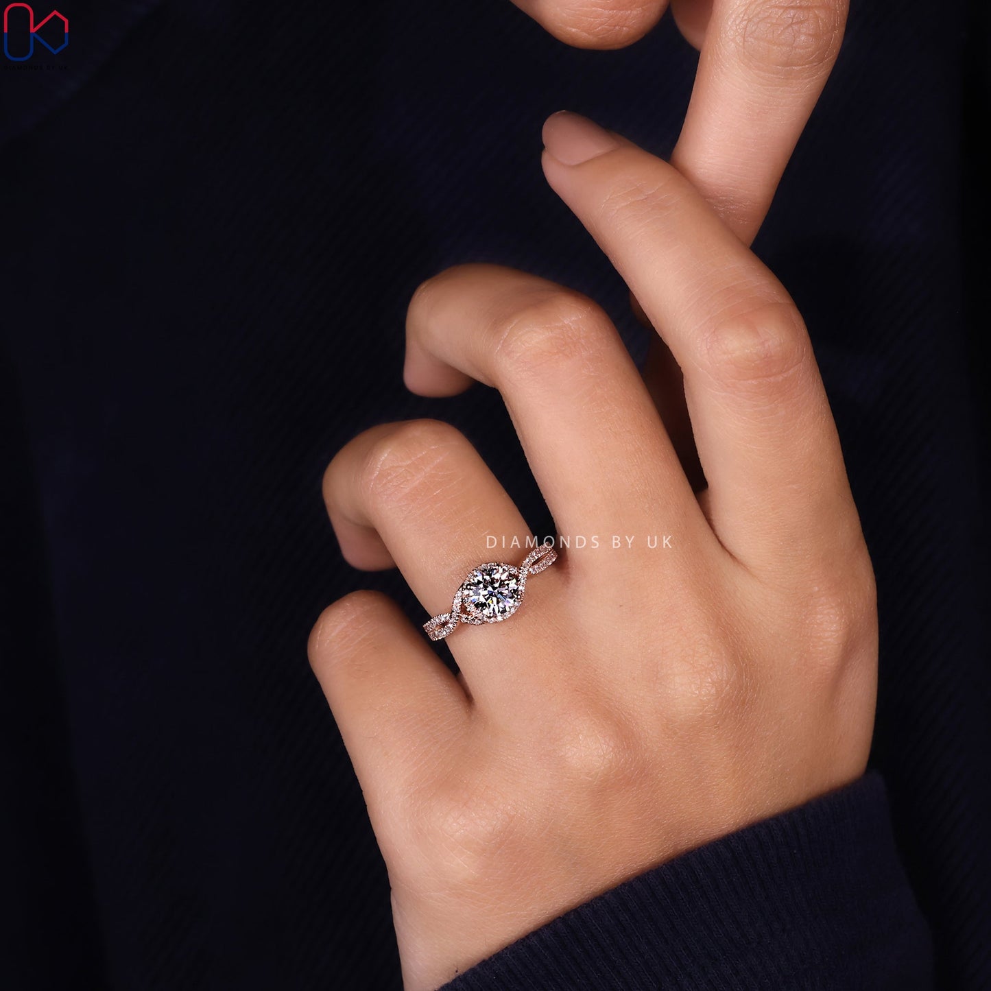 Rose Gold Engagement Ring In Round Diamond