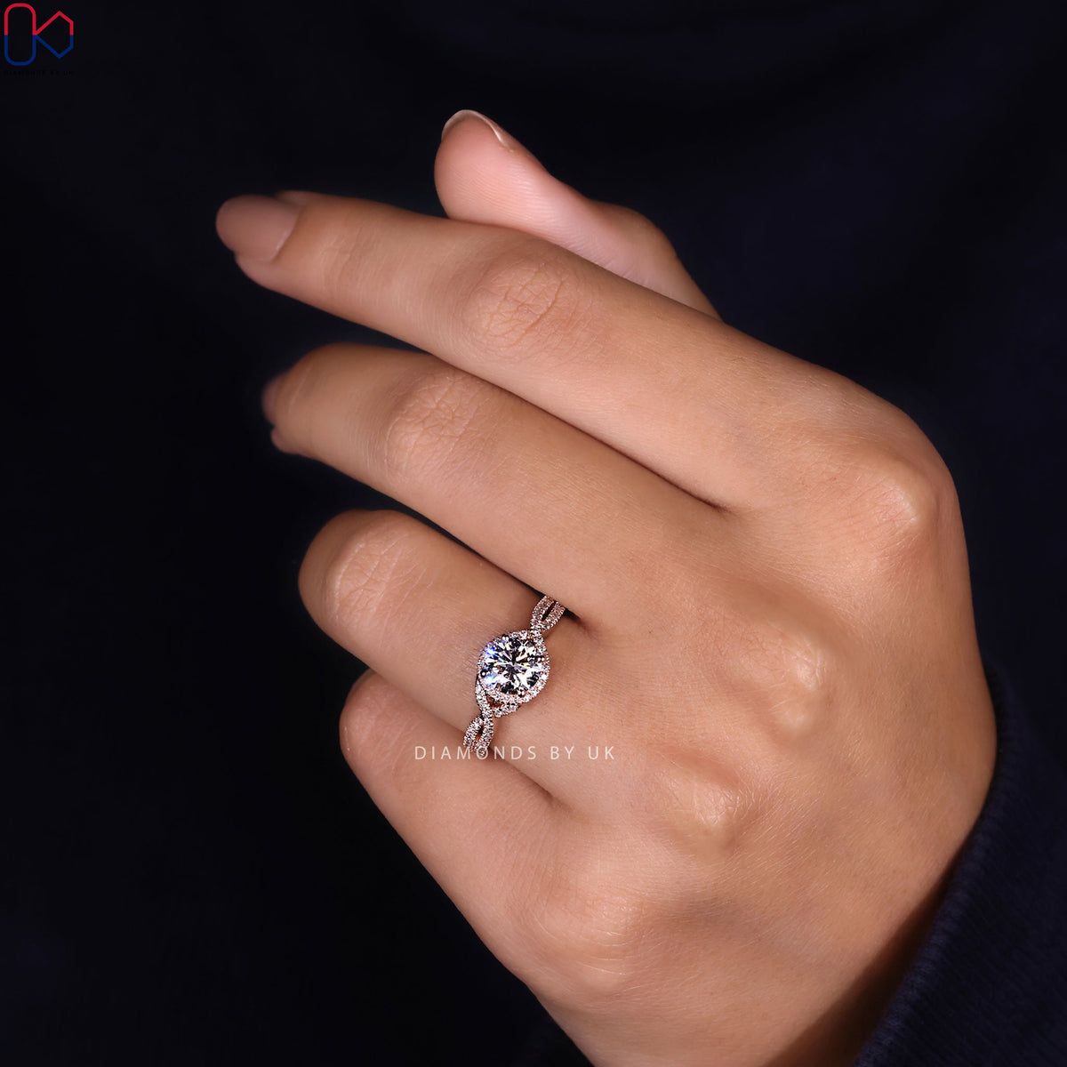 Rose Gold Engagement Ring In Round Diamond