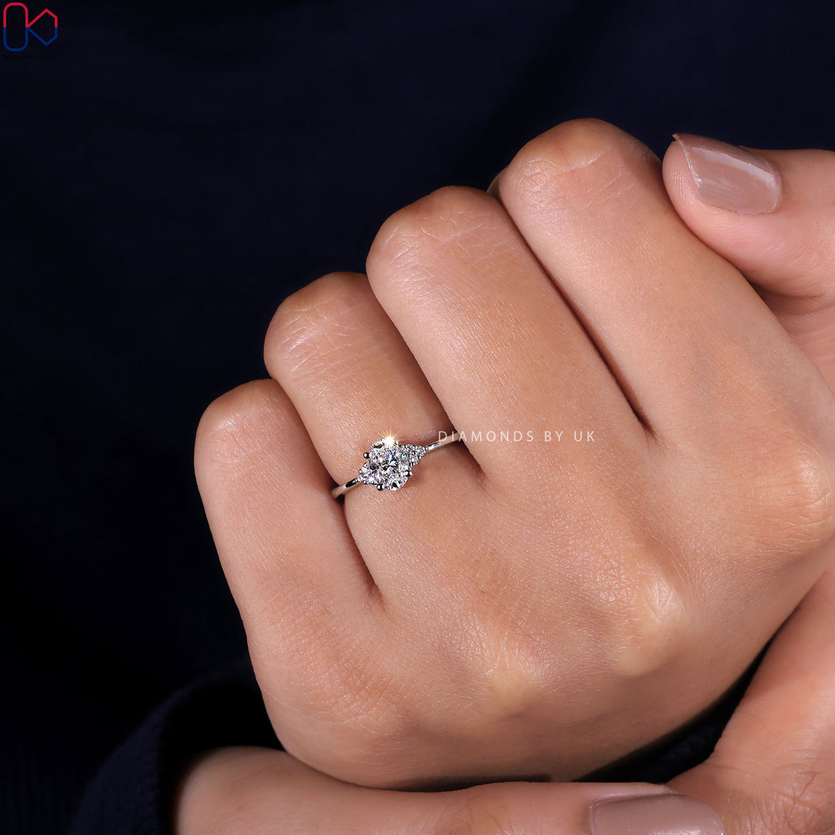 Oval Cut Diamond Ring - Muse Setting