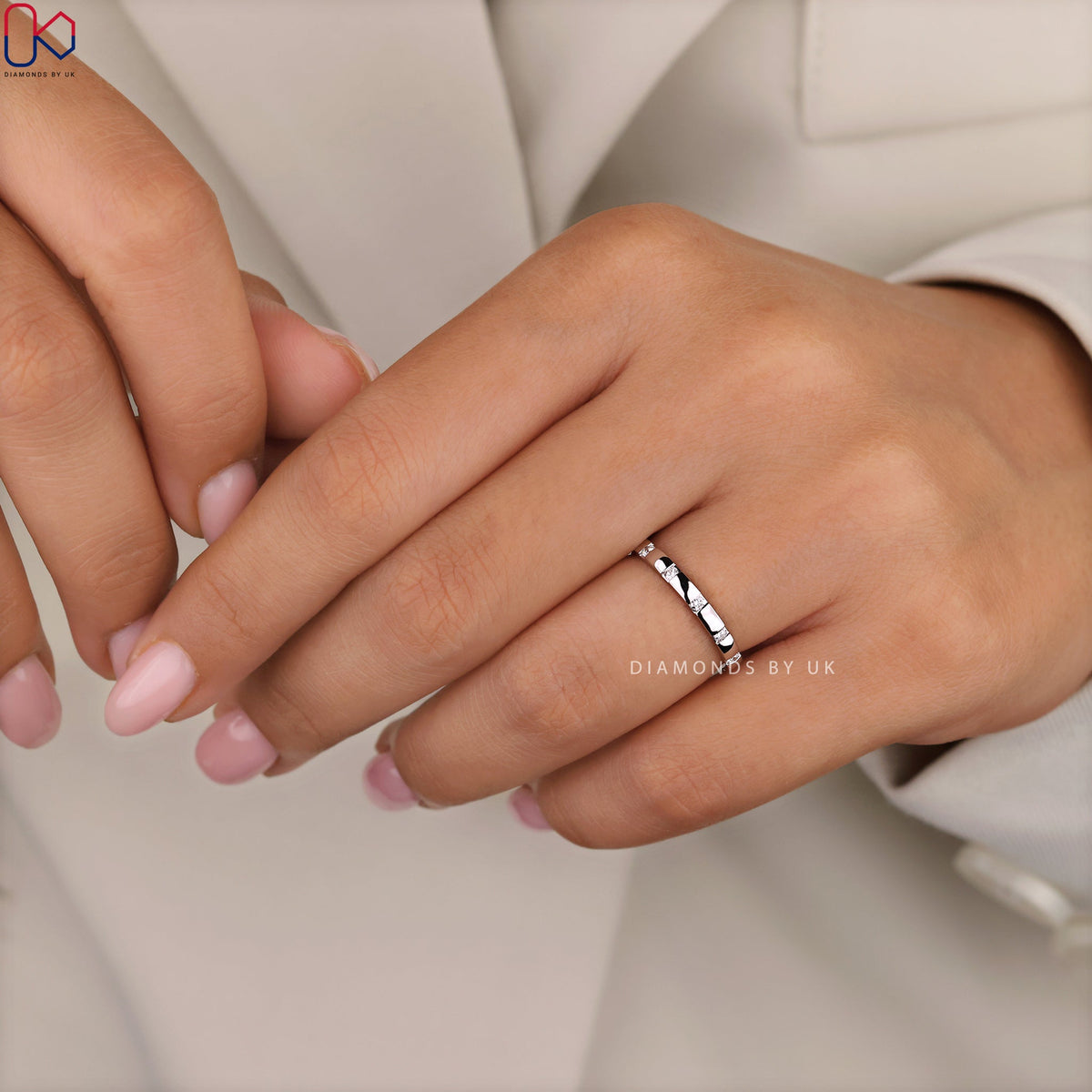 Round Diamond Gypsy Setting Wedding Band