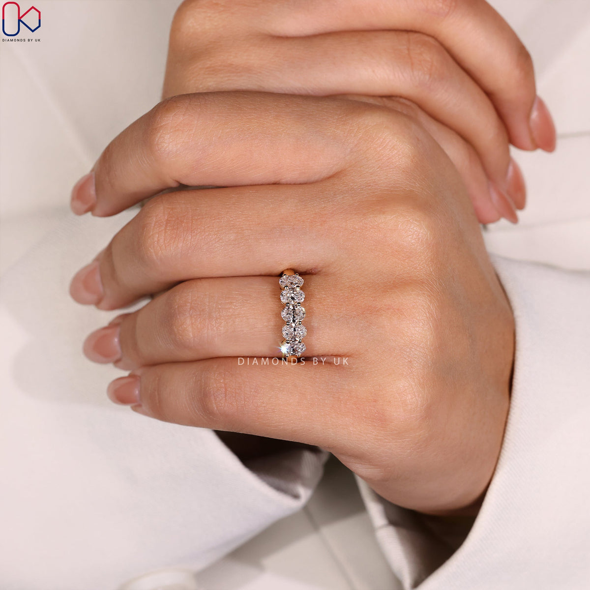 Oval Wedding Band – 5 Stone Diamond
