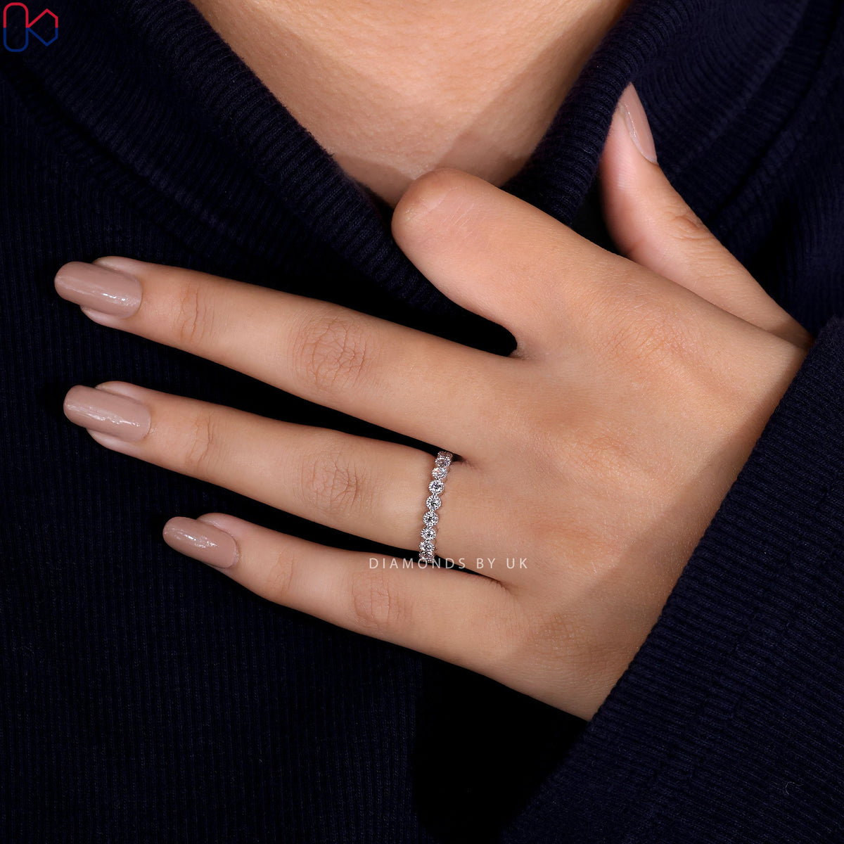 Milgrain Wedding Band – Round Diamonds