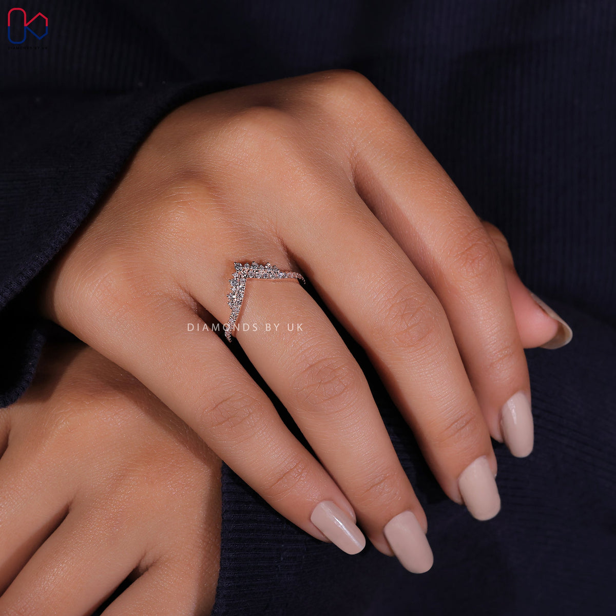 Curved Wedding Band - Rose Gold
