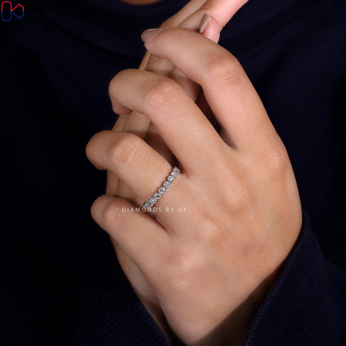 Milgrain Wedding Band – Round Diamonds
