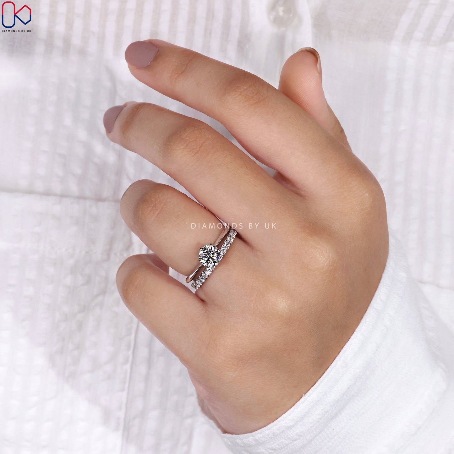 Round Engagement Ring Band With Diamonds