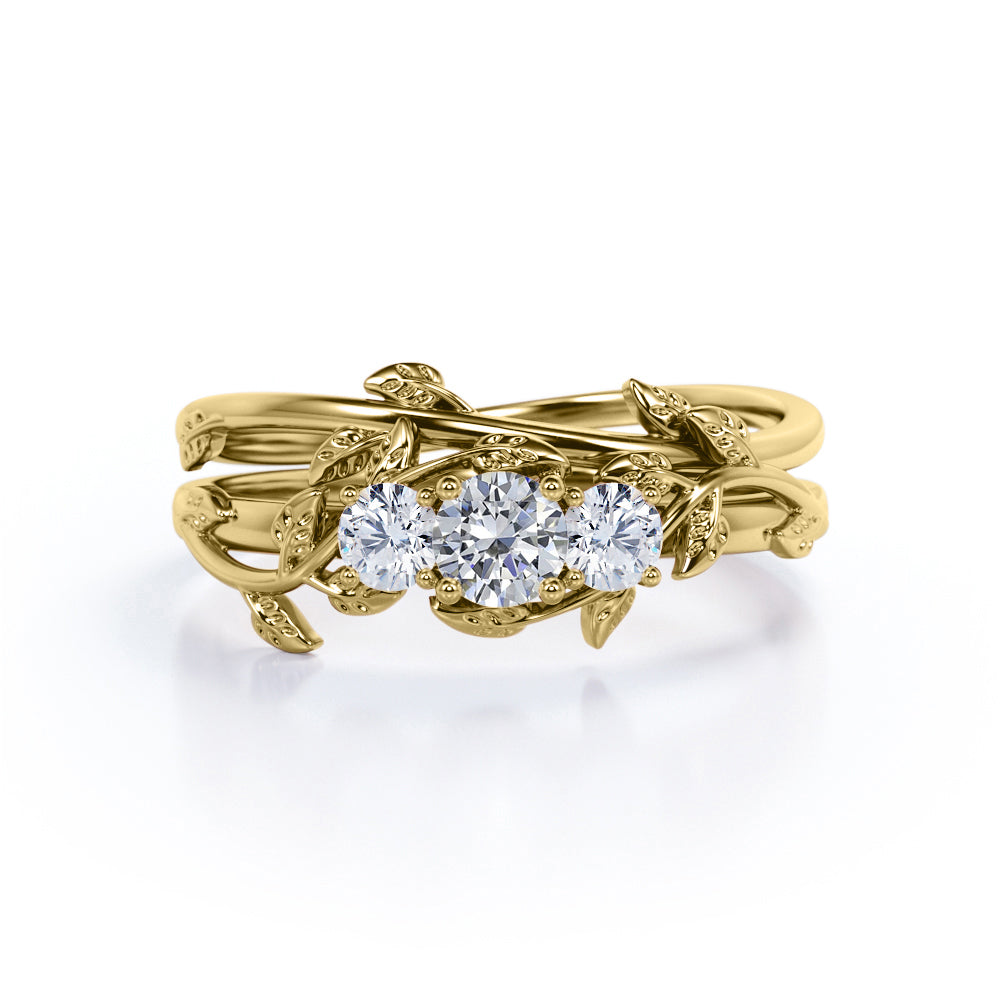 Floral 0.65 Carat Round Cut Moissanite Bridal Set