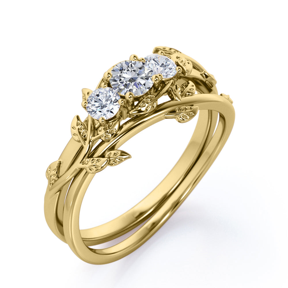 Floral 0.65 Carat Round Cut Moissanite Bridal Set