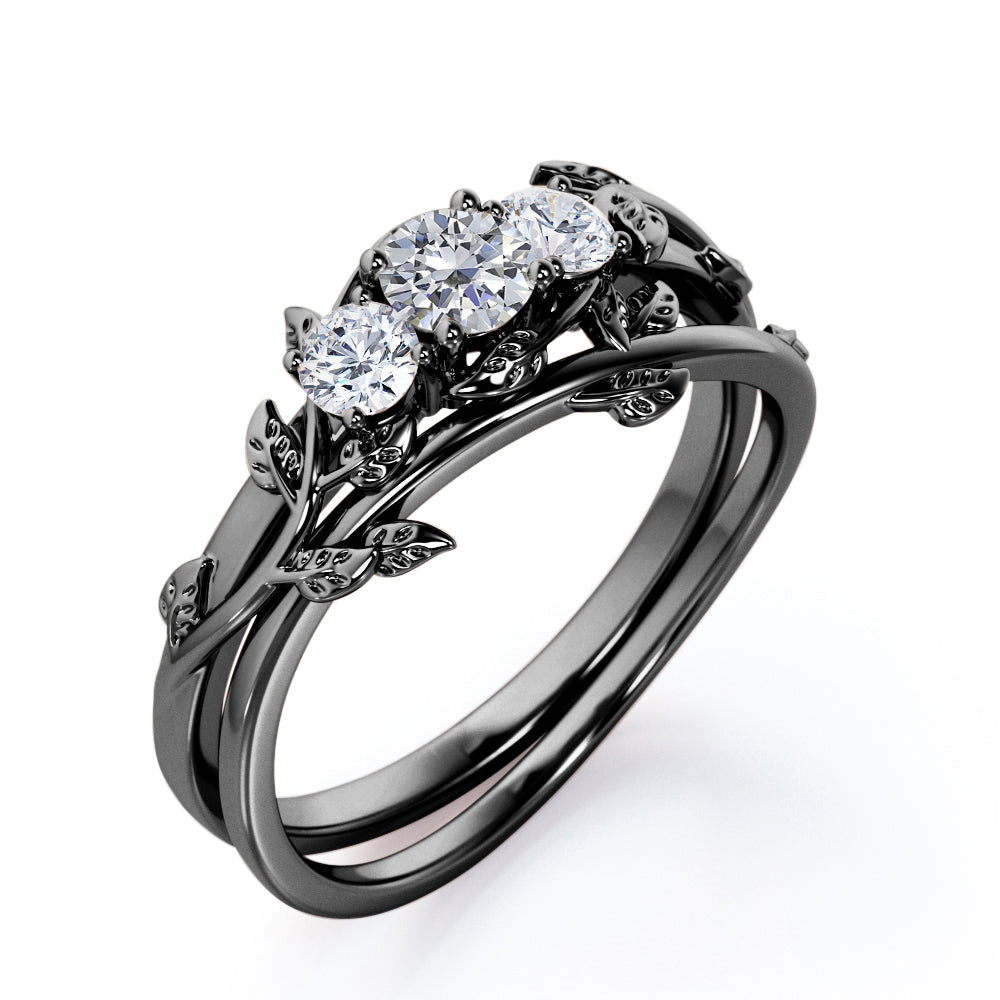 Floral 0.65 Carat Round Cut Moissanite Bridal Set