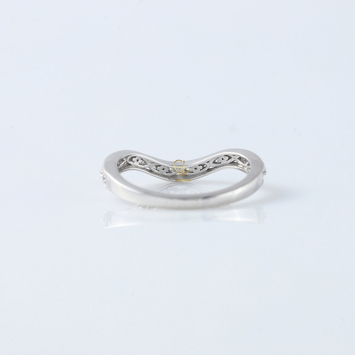 Round Cut Moissanite Diamond Art Deco Curve Wedding Band