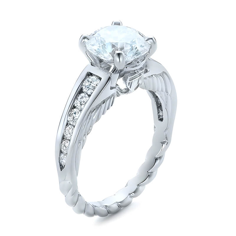 Round Cut Moissanite Graduated Channel Set Rope Twist Engagement Ring