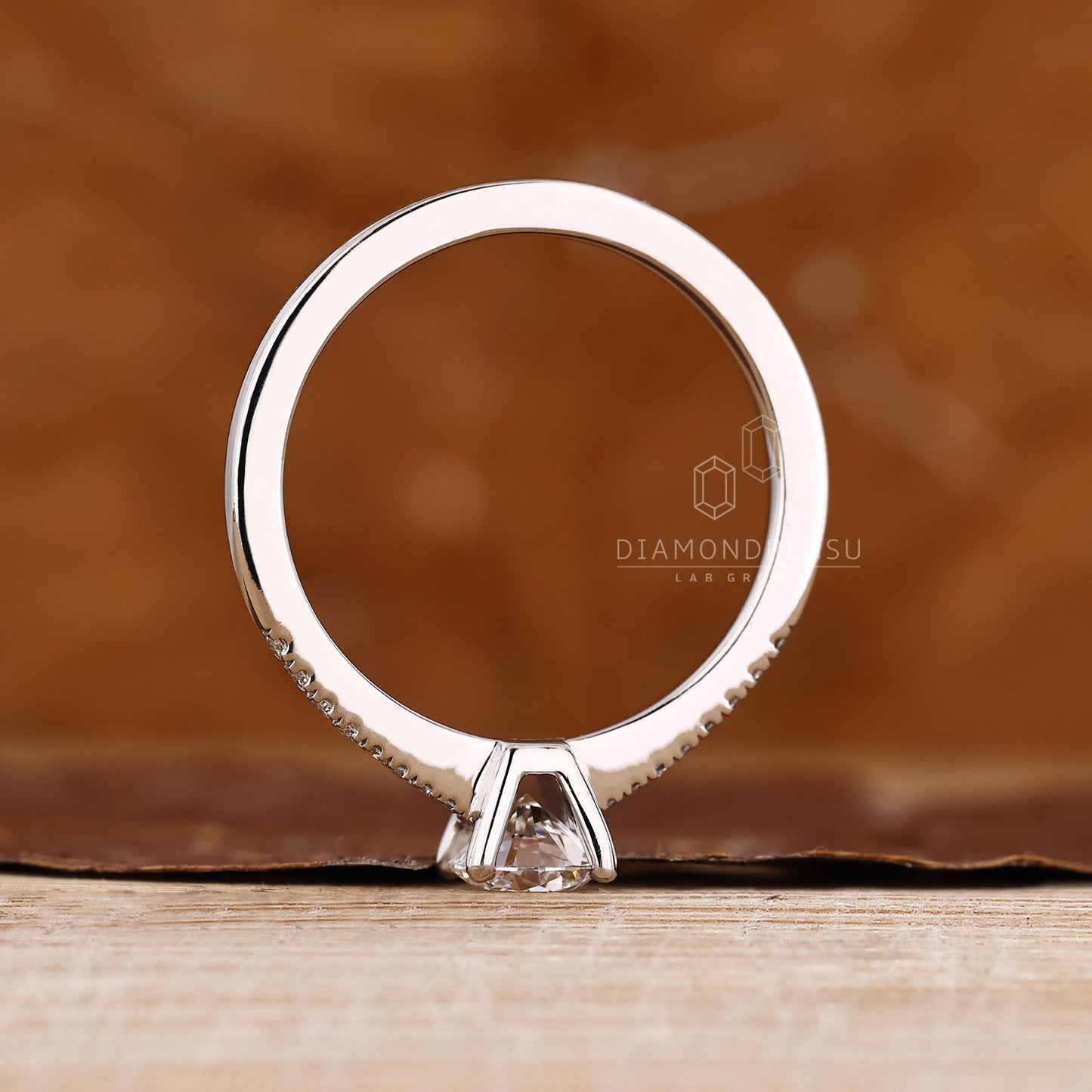 Round Diamond Ring with Round Cut Pave Band