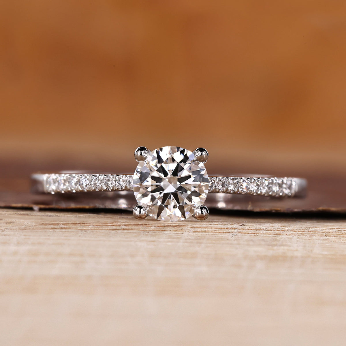 Round Diamond Ring with Round Cut Pave Band