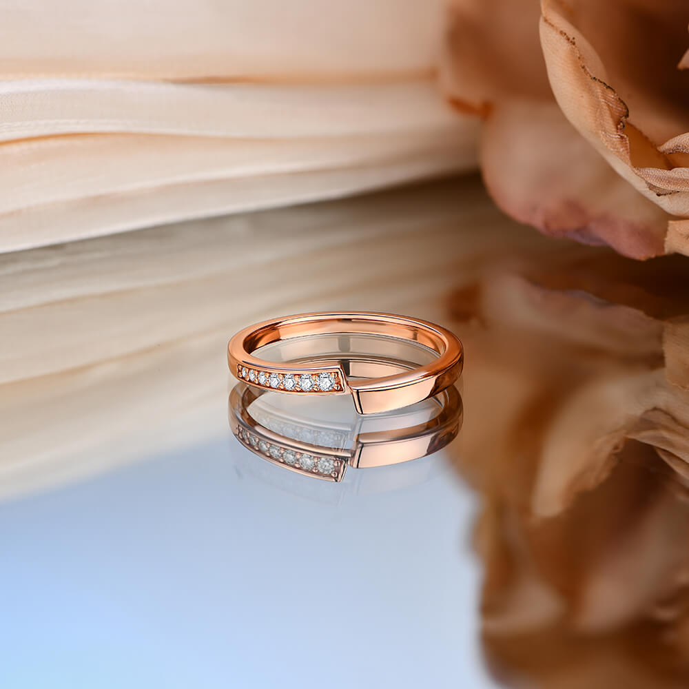 Round Moissanite Bypass Wedding Band Ring