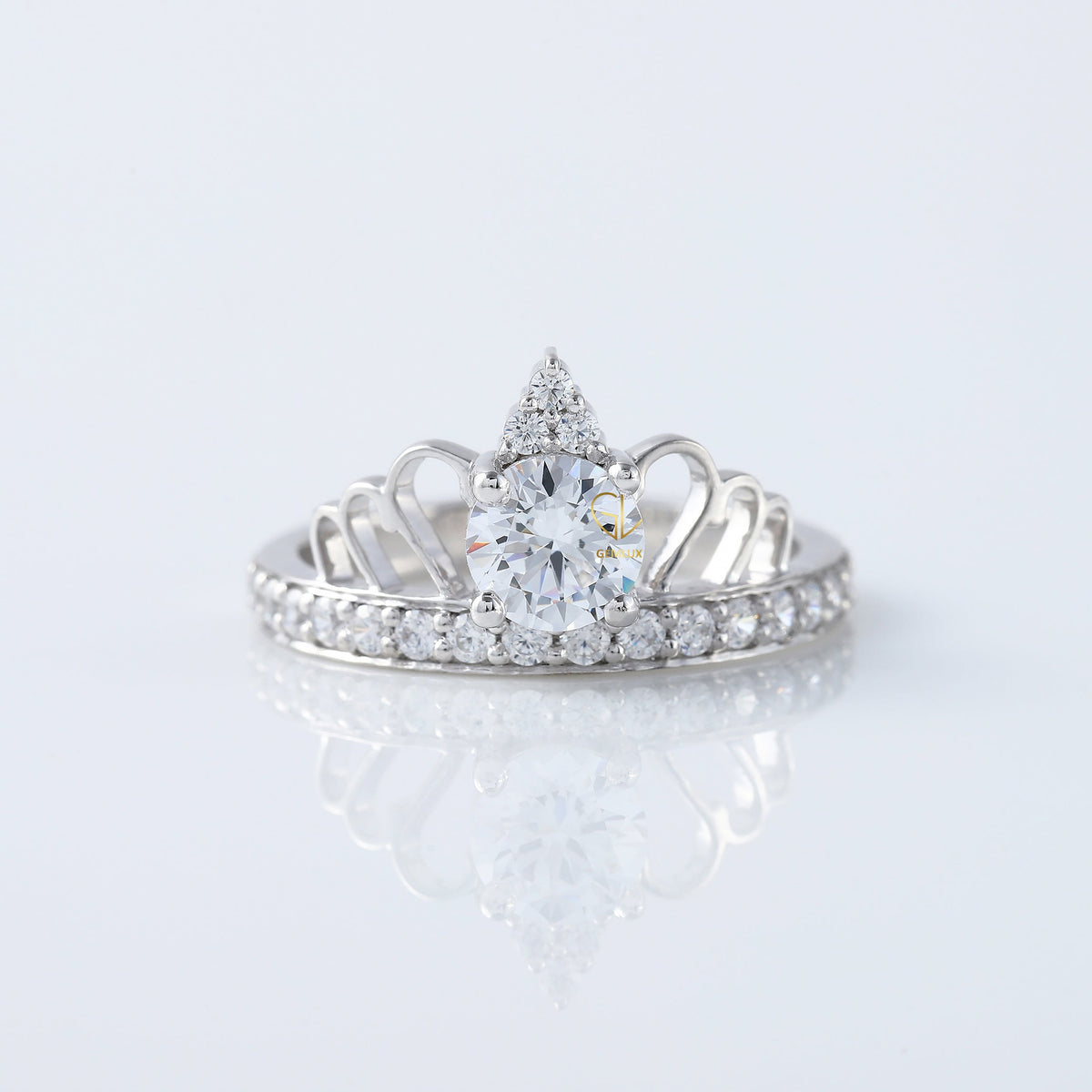Round Cut Moissanite Queen Crown Proposal Ring