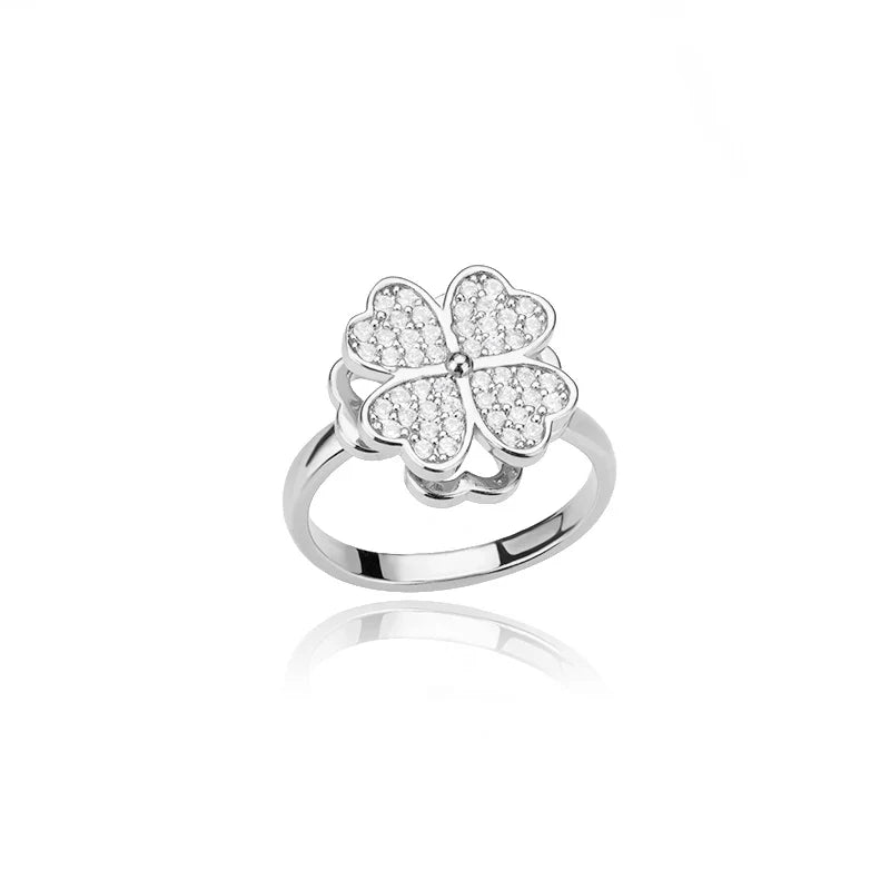 Pavé Clover Spinner Ring