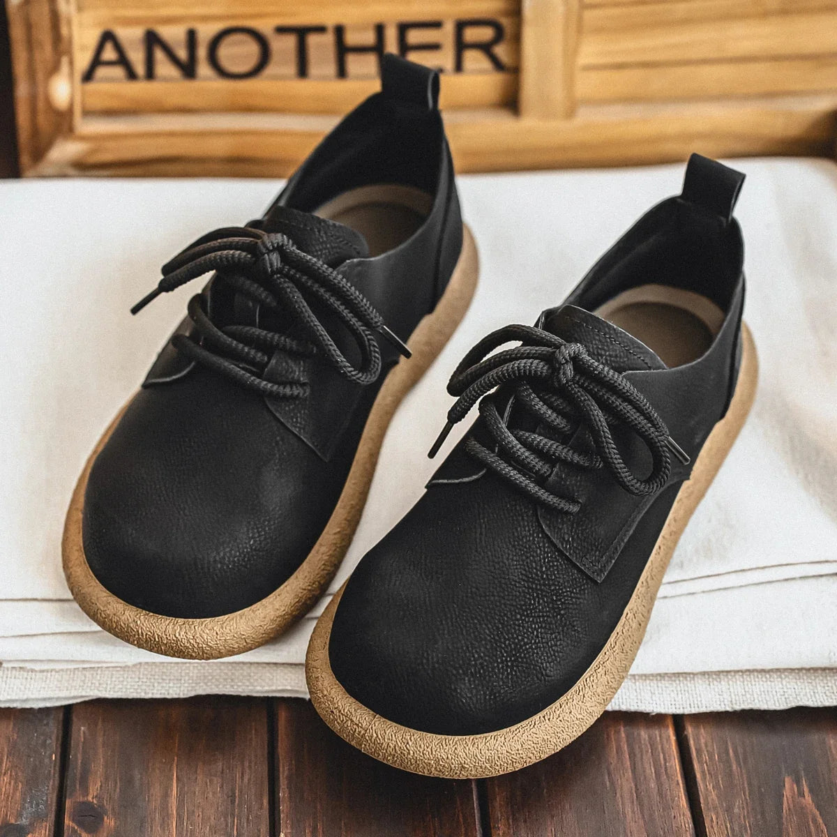 Low-Seam Round-Toe Oxford