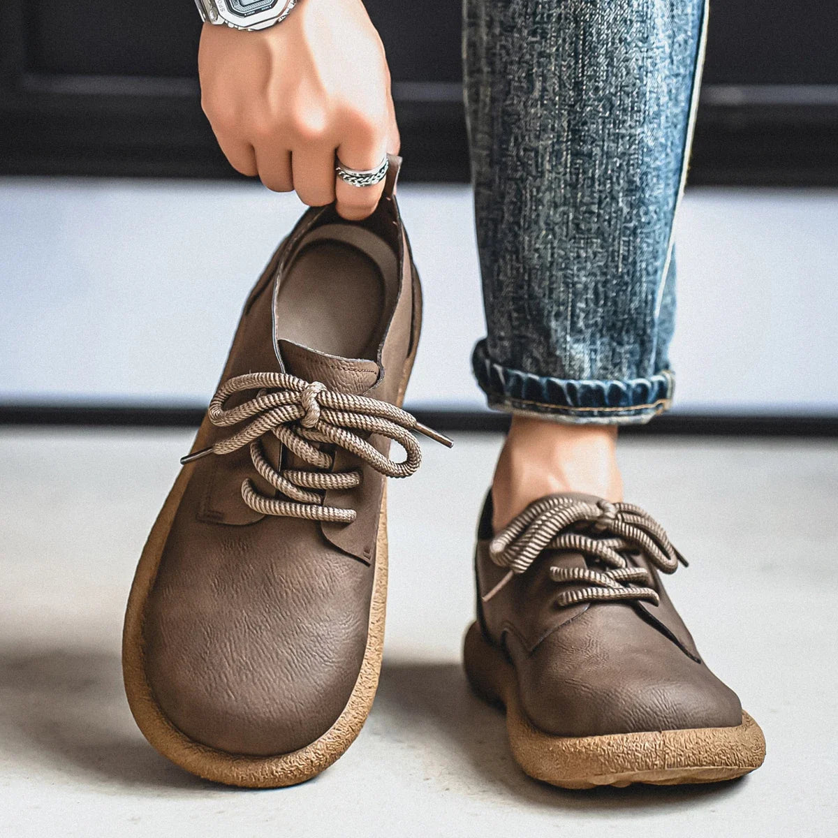 Low-Seam Round-Toe Oxford