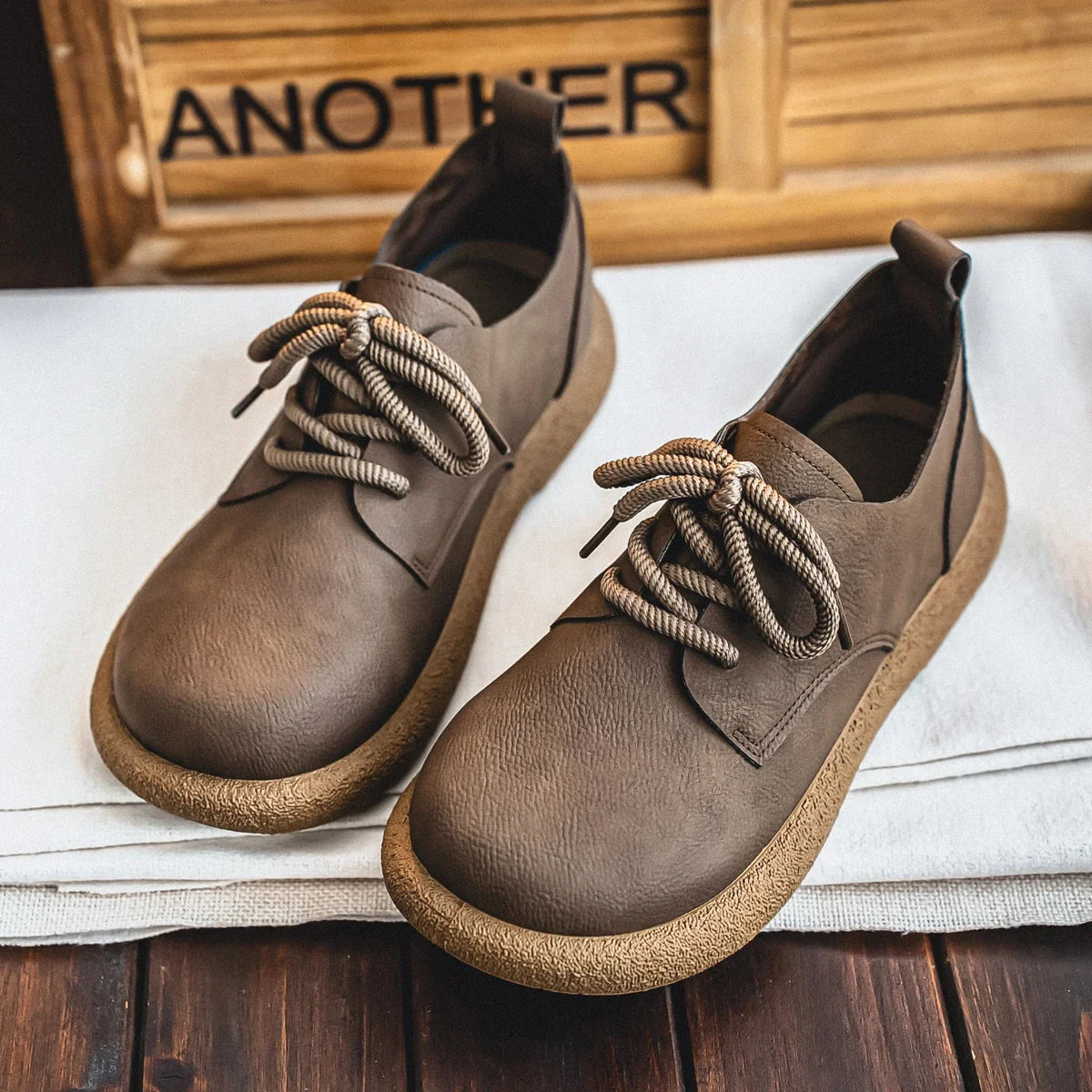 Low-Seam Round-Toe Oxford