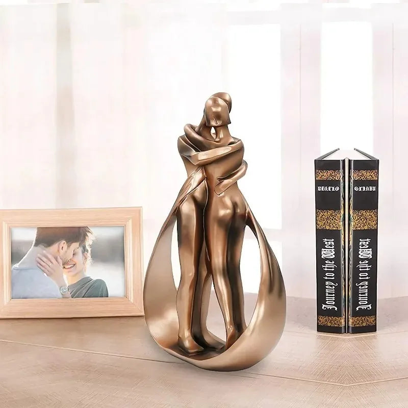 THE EMBRACE | Couple Sculpture