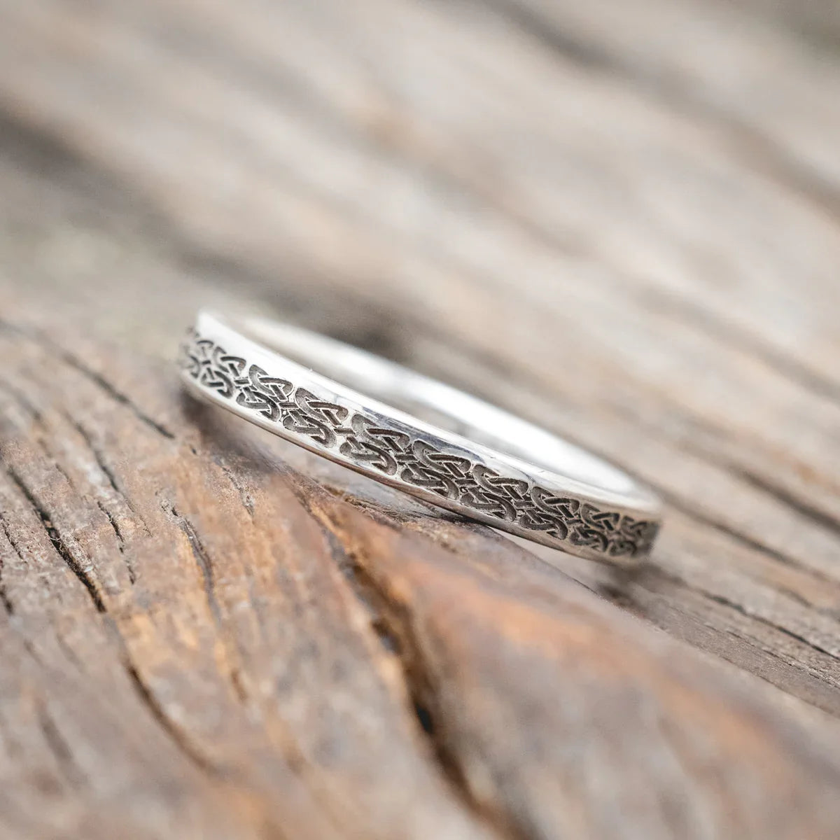 Celtic Love Knot Engraved Wedding Band - Silver (3mm) - Size 5 1/2