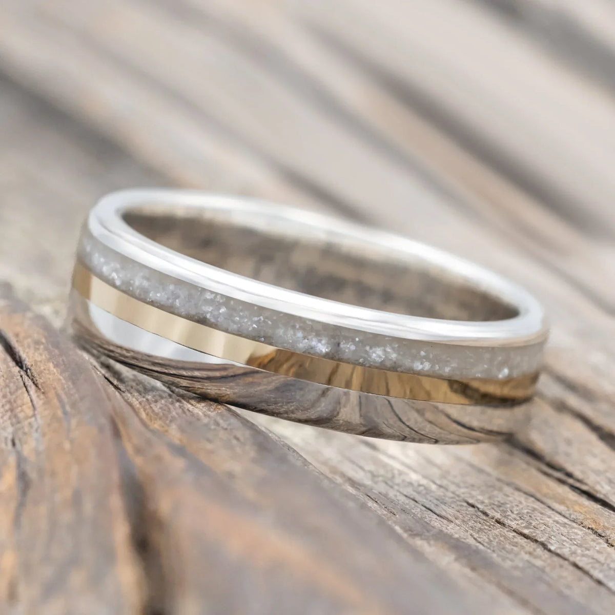 "Tanner" - Diamond Dust & 14K Yellow Gold Inlay Wedding Band - Silver (6mm) - Size 11