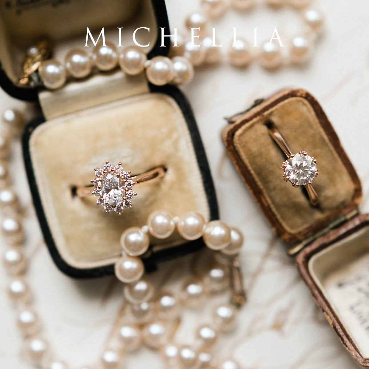 [Julianne] Vintage Bloom Halo Oval Engagement Ring in Diamond / Moissanite