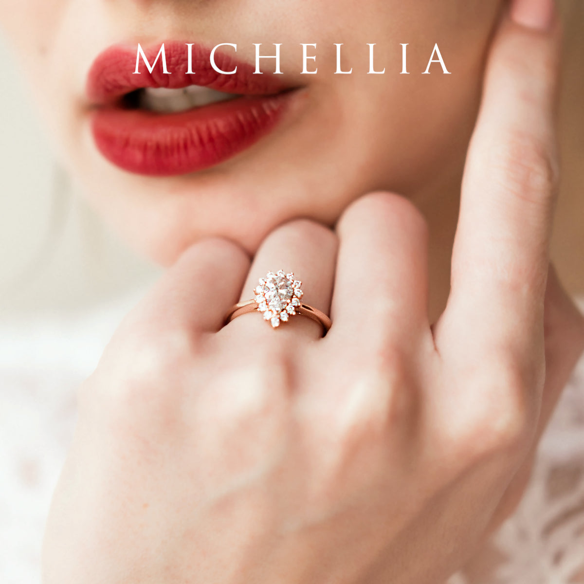 [Camellia] Vinage Bloom Pear Cut Necklace in Moissanite / Diamond