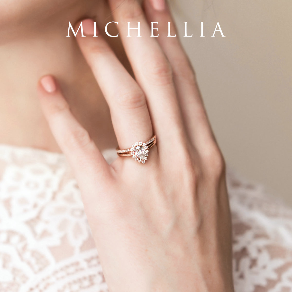 [Camellia] Vinage Bloom Pear Cut Necklace in Moissanite / Diamond