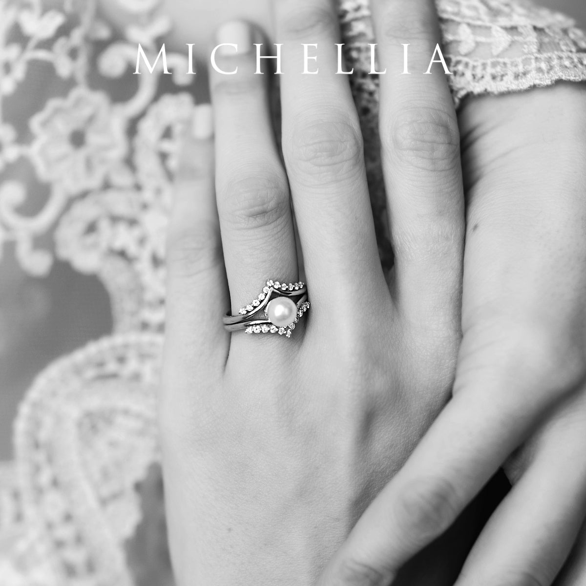 [Diane] Moonwake Ring in Akoya Pearl