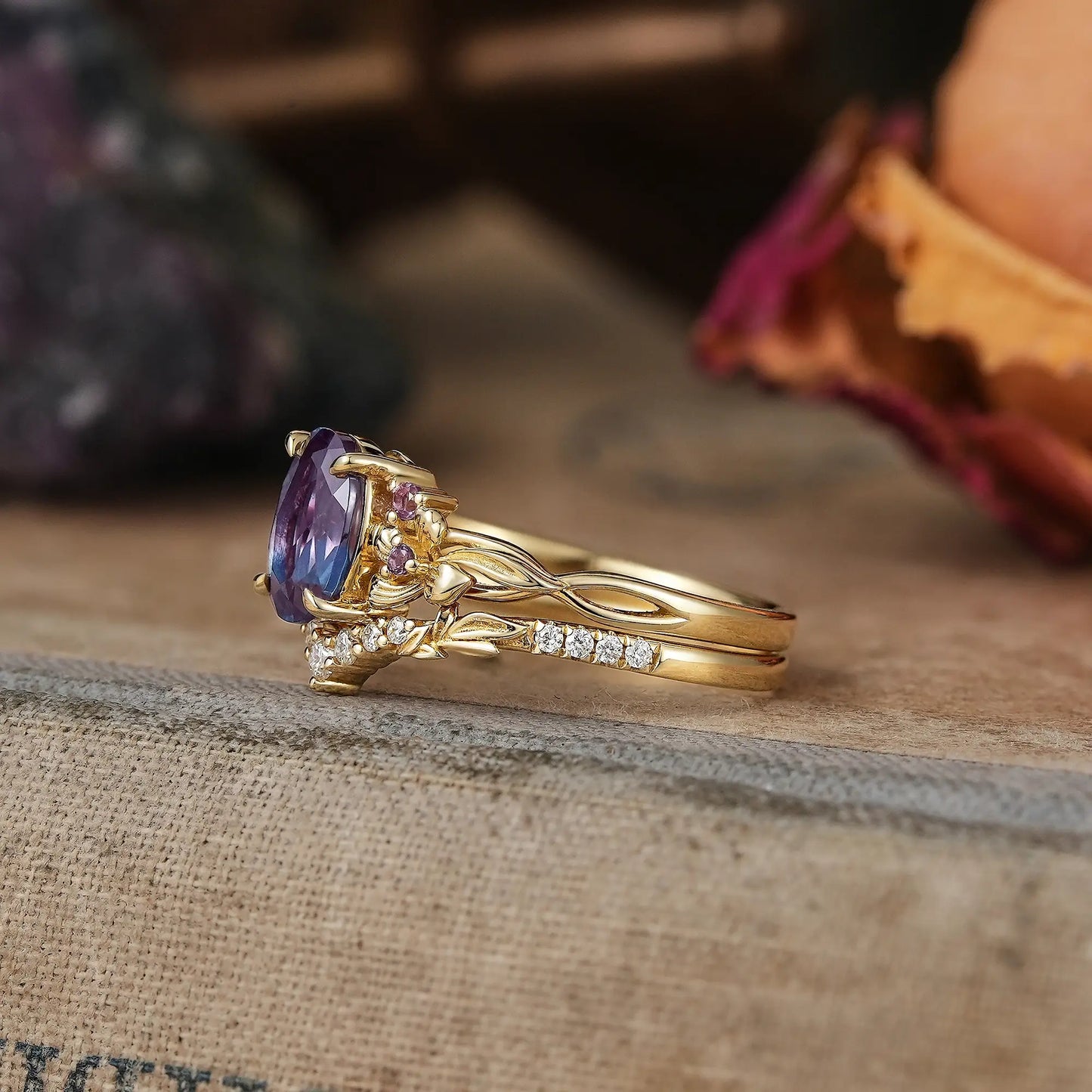 Oval Cut Alexandrite Iris Flower Inspired Bridal Ring Set - Elise | GemsMagic