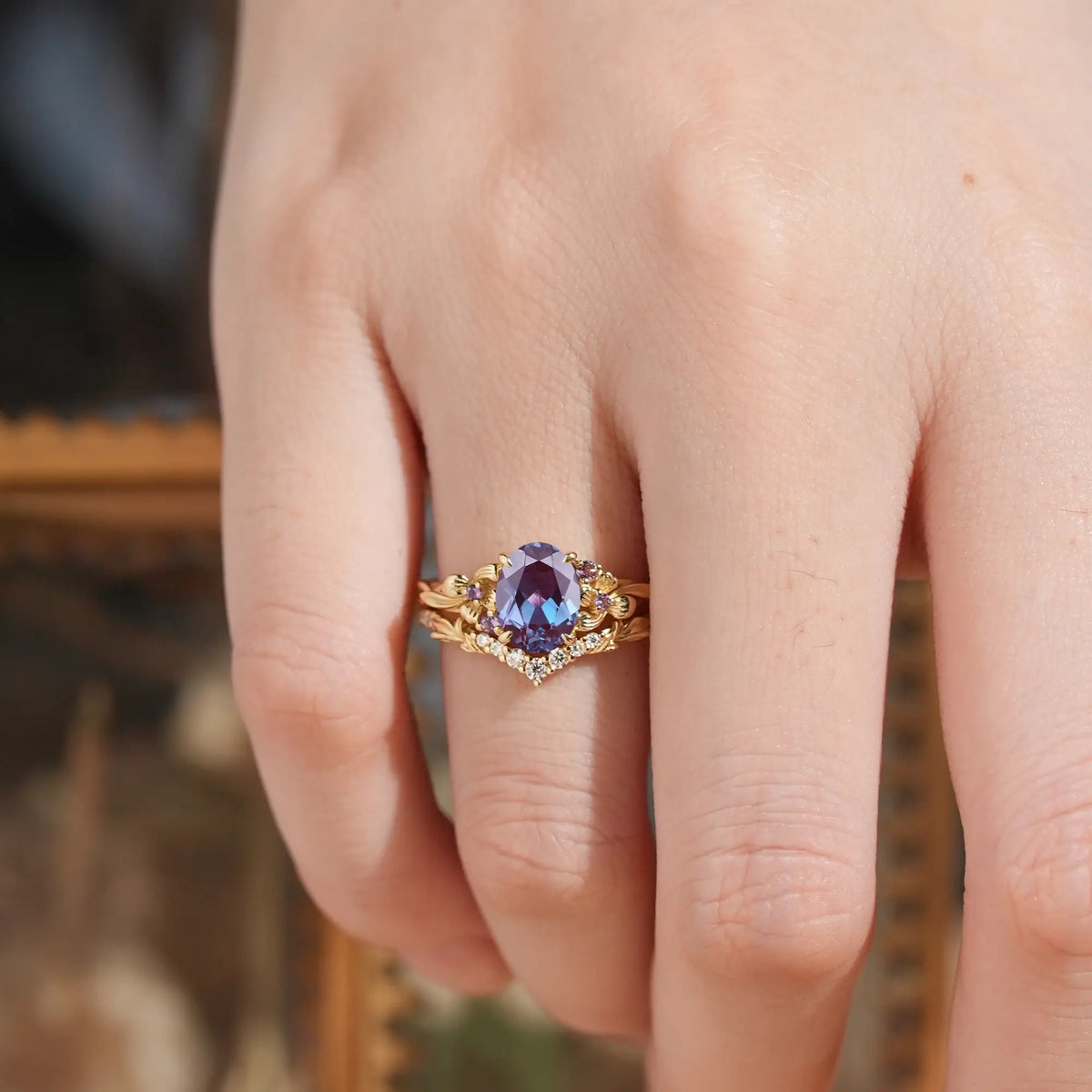 Oval Cut Alexandrite Iris Flower Inspired Bridal Ring Set - Elise | GemsMagic