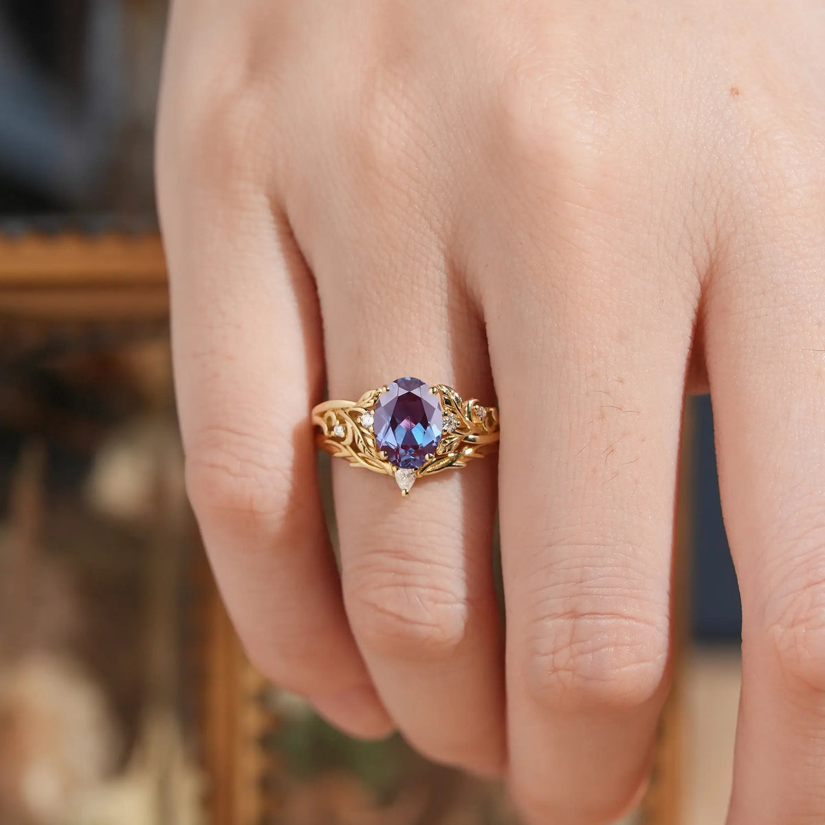 Nature Inspired Oval Cut Alexandrite Darlene Bridal Ring Set | GemsMagic