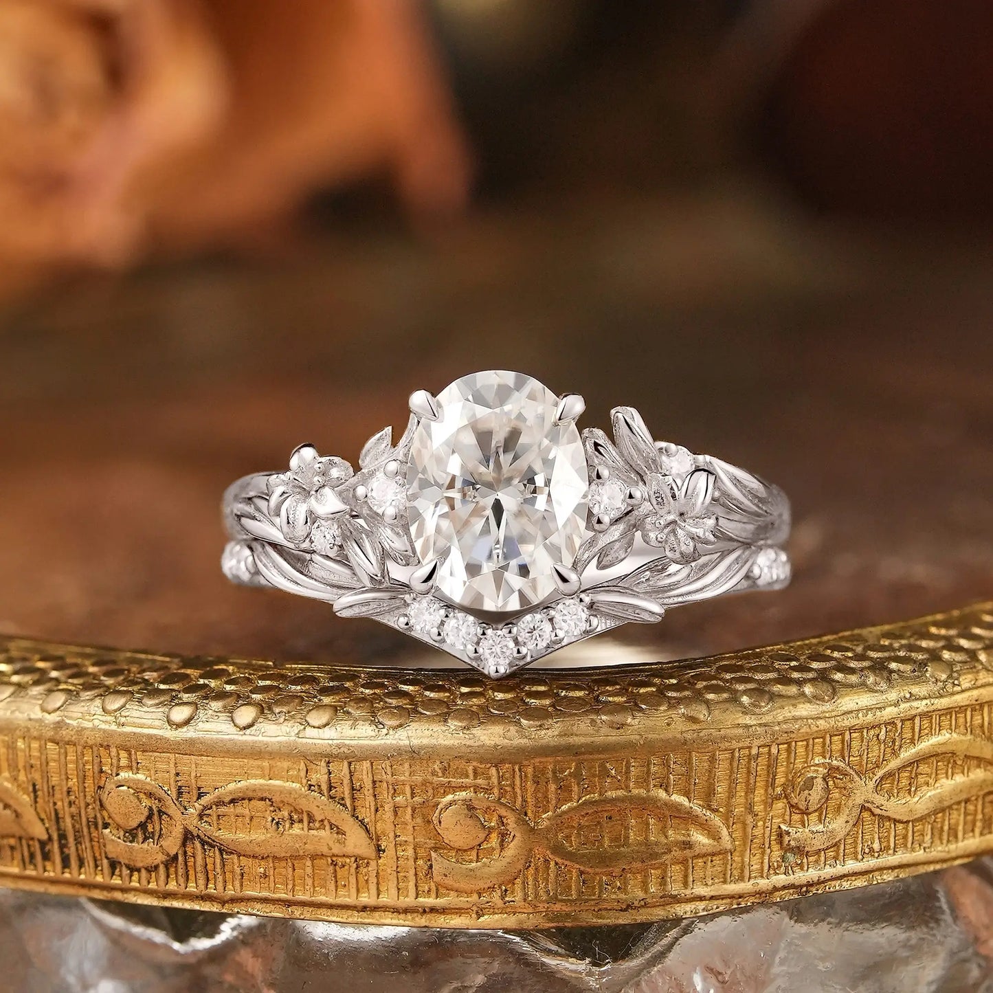 Lily Flower Inspired Oval Cut Moissanite Celine Bridal Ring Set | GemsMagic