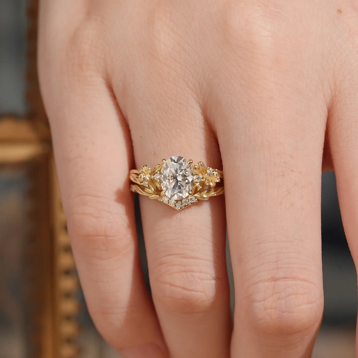 Lily Flower Inspired Oval Cut Moissanite Celine Bridal Ring Set | GemsMagic
