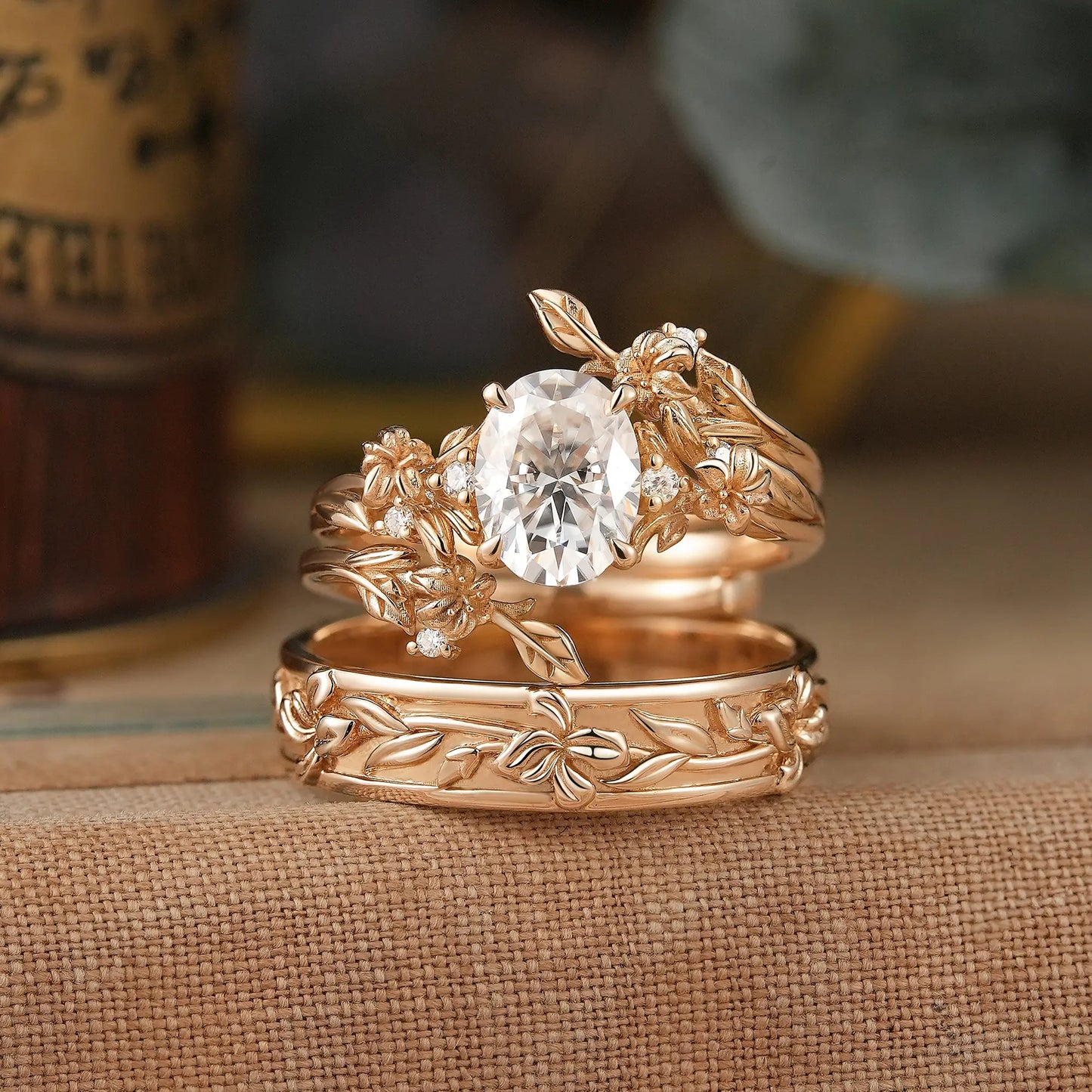 Lily Flower Inspired Moissanite Couple Wedding Ring Set - Lorielle & Lucien | GemsMagic