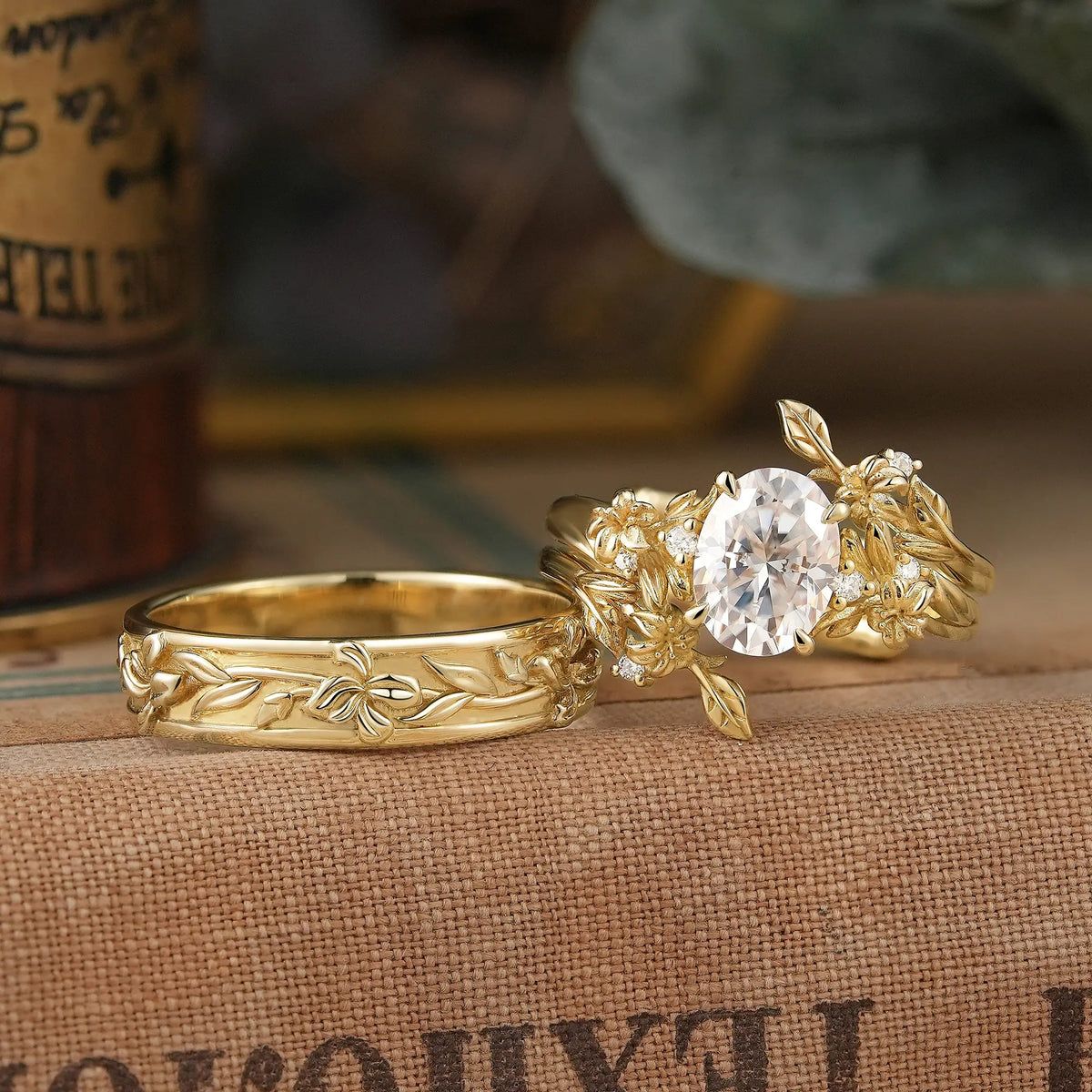 Lily Flower Inspired Moissanite Couple Wedding Ring Set - Lorielle & Lucien | GemsMagic