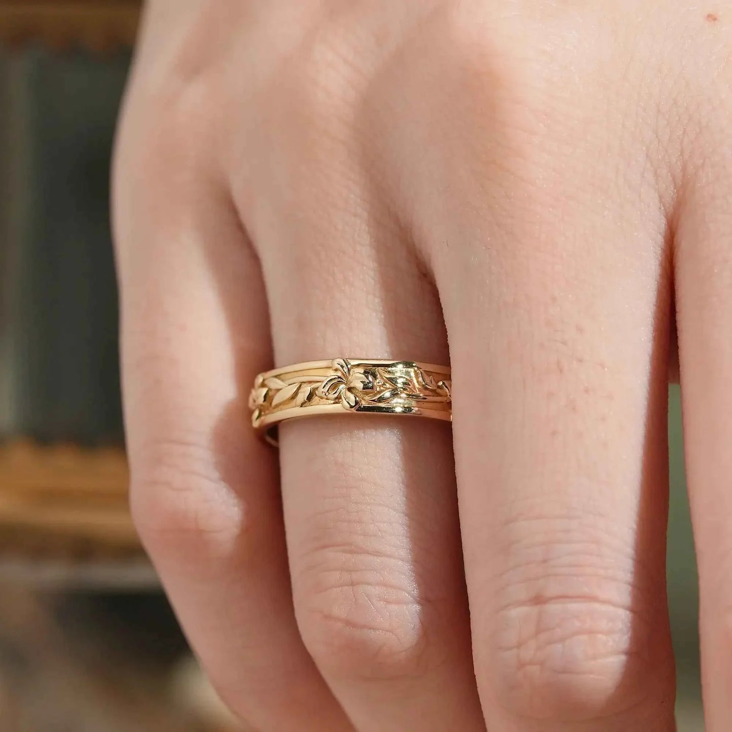 Solid Gold Lily Flower Inspired Men's Ring - Lucien | GemsMagic