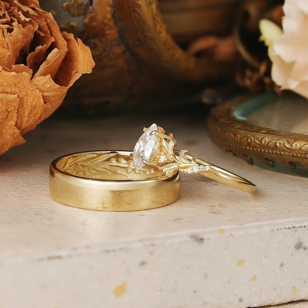 Pear Cut Moissanite Flower Inspired Couple Wedding Ring Set - Liora & Kevin | GemsMagic