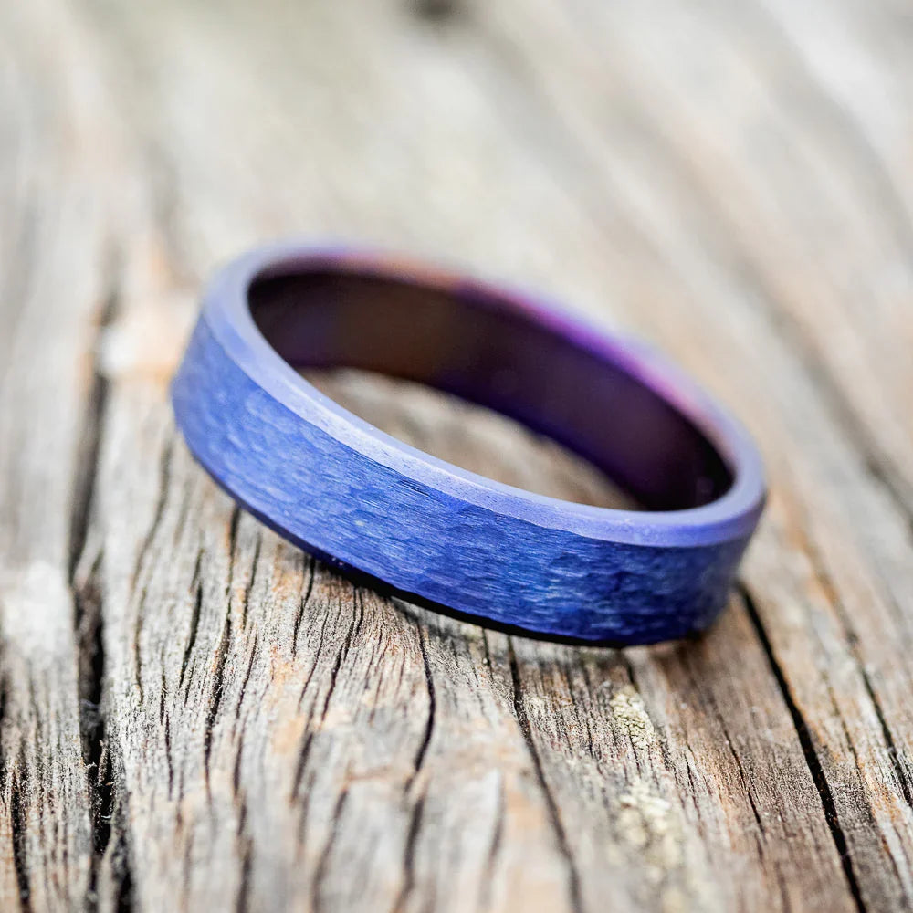 Fire-Treated Titanium Wedding Ring Featuring a Hammered Finish - Titanium (6mm) - Size 8 1/2