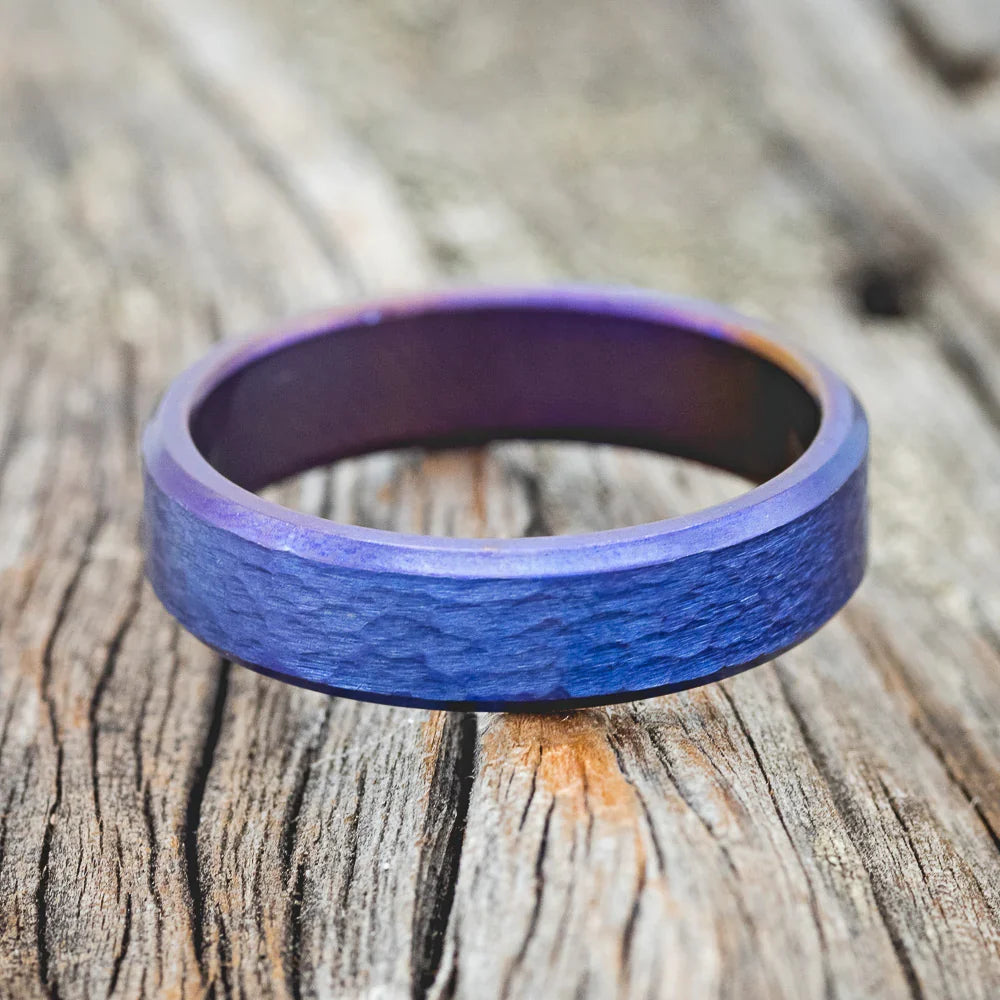 Fire-Treated Titanium Wedding Ring Featuring a Hammered Finish - Titanium (6mm) - Size 8 1/2