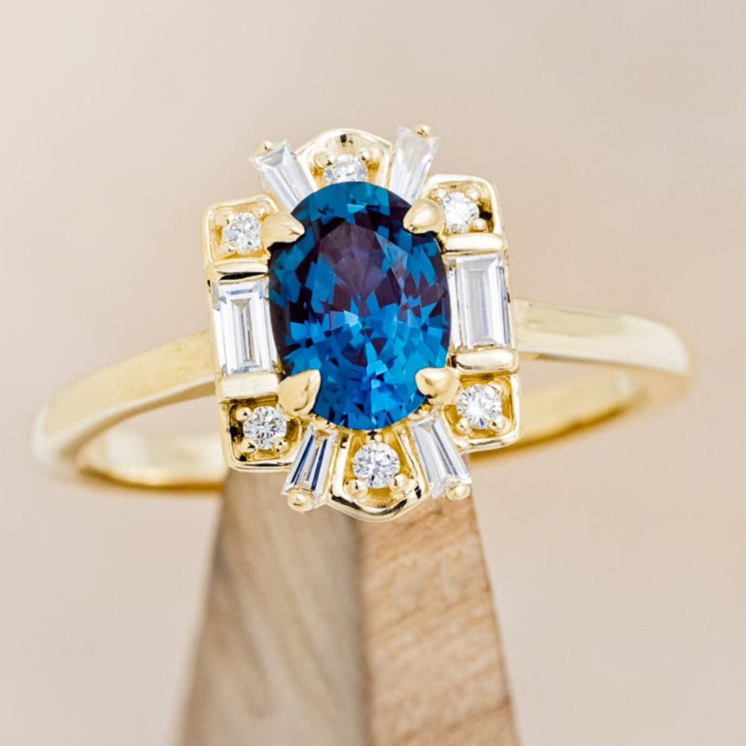 "Cleopatra" - Alexandrite Engagement Ring With Diamond Halo & Tracer