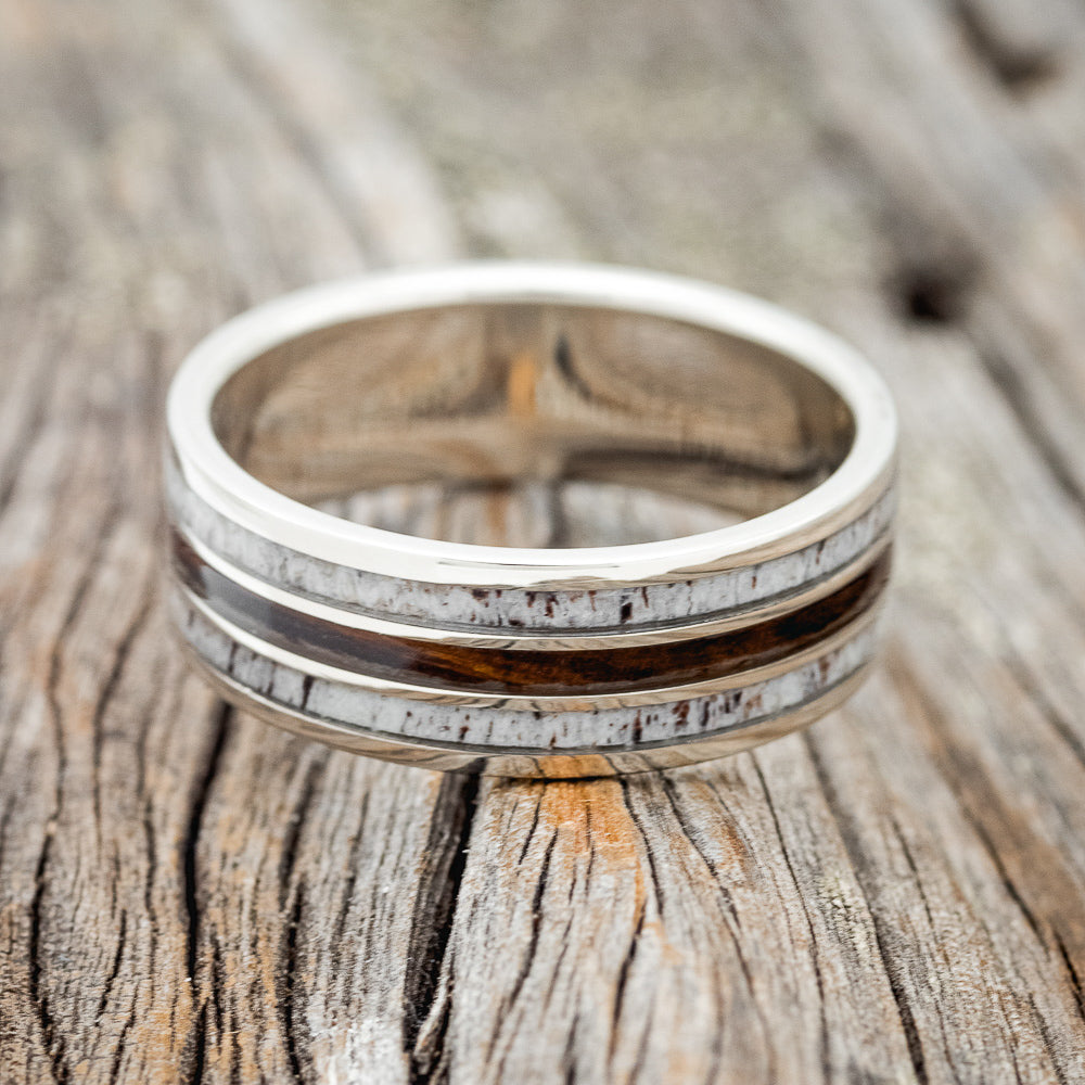 "Rio" - Ironwood & Antler Wedding Band - 14K White Gold (8mm) - Size 9 3/4