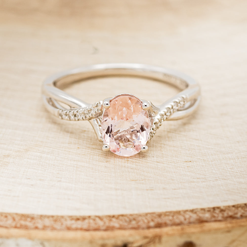 "Roslyn" - Morganite Engagement Ring With Diamond Accents