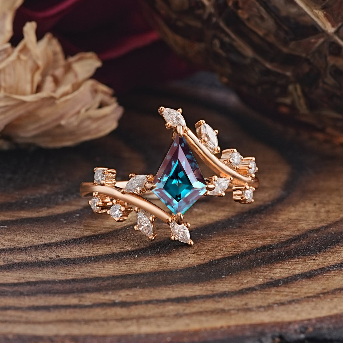 Kite Cut Gold Alexandrite Engagement Ring for Women