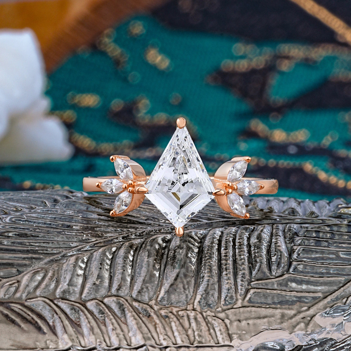 Minimalist Luxe 4-Prong Kite-Cut Lab Diamond Engagement Ring